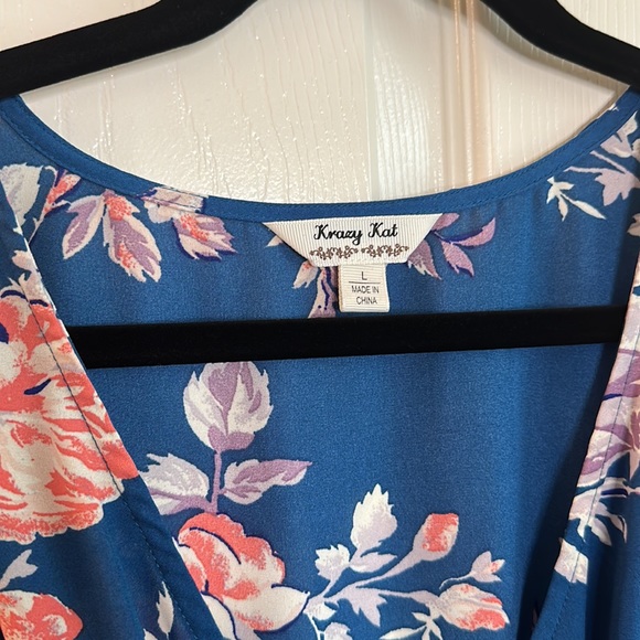 Gorgeous Floral Peplum Blouse with Sash - Picture 7 of 13